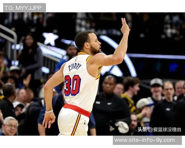 库里罚球表现出色目前13罚12中创下新高上赛季单场纪录为14次